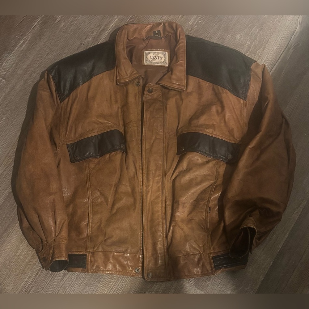 Vintage Levi’s Men’s Bomber Jacket size L